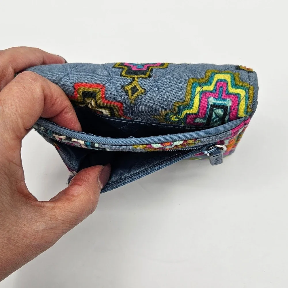 Vera Bradley Rio Squiggles Quilted‎ Cotton Trifold Wallet Blue Multi Geometric